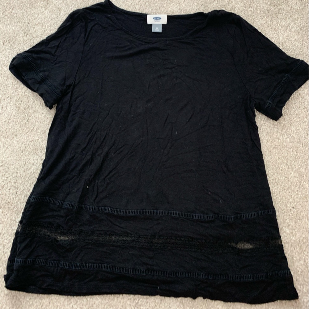 Old navy black shirt with nice details at the bottom and on the arms size M